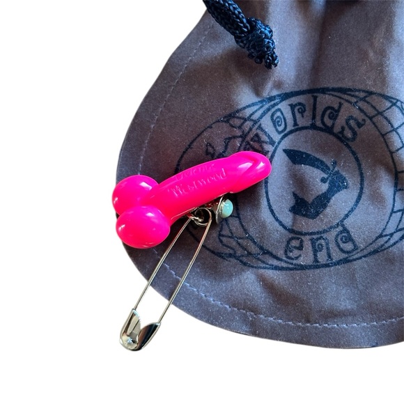 RARE Vivienne Westwood World’s End Pink Cxxk Safety Pin Brooch - Picture 4 of 5
